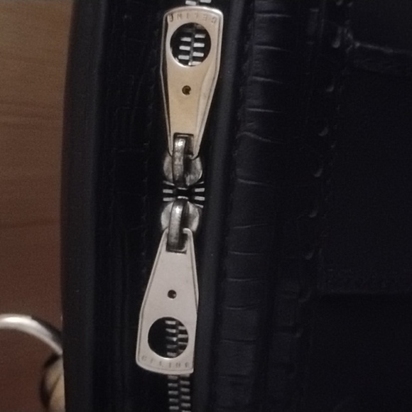 Celine Black Leather Silver Hardware Handbag Lk New - Picture 5 of 14